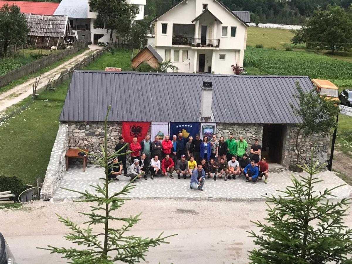 Bujtina Izet Selimaj Otel Valbone Dış mekan fotoğraf